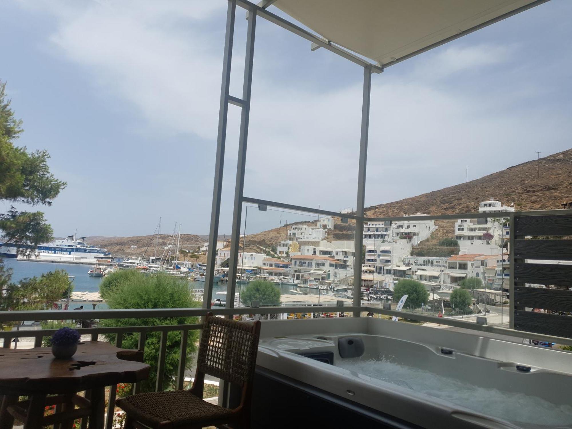 Sapphire Kythnos Suites Mérichas Екстериор снимка