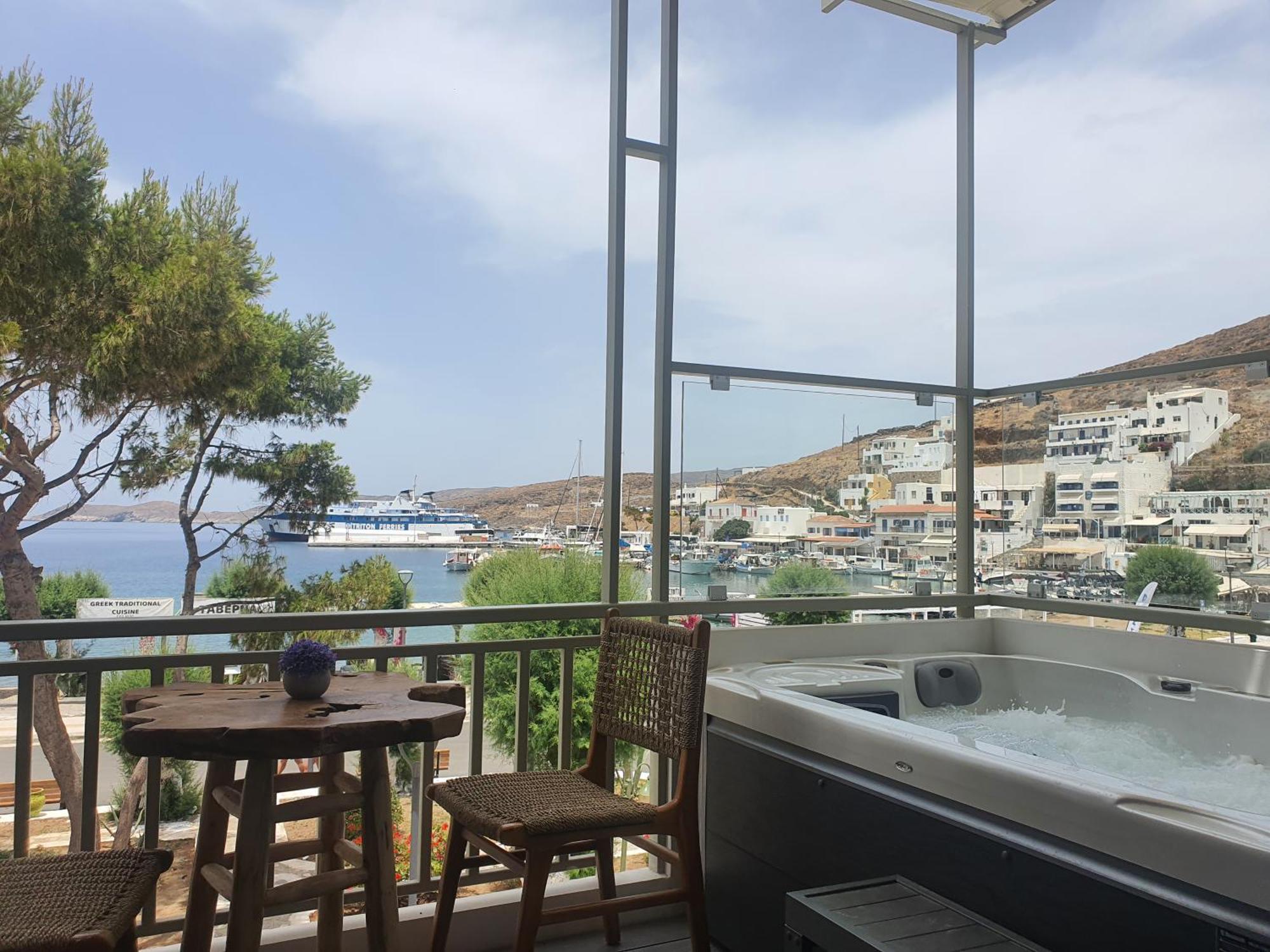 Sapphire Kythnos Suites Mérichas Екстериор снимка